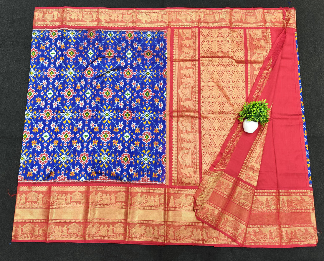 Pochampally Ikkat Pattu Sarees With Kanchi Border - pochampallysarees.com