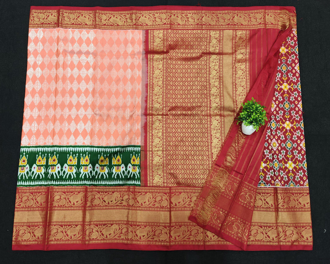 Pochampally Ikkat Pattu Sarees With Kanchi Border - pochampallysarees.com