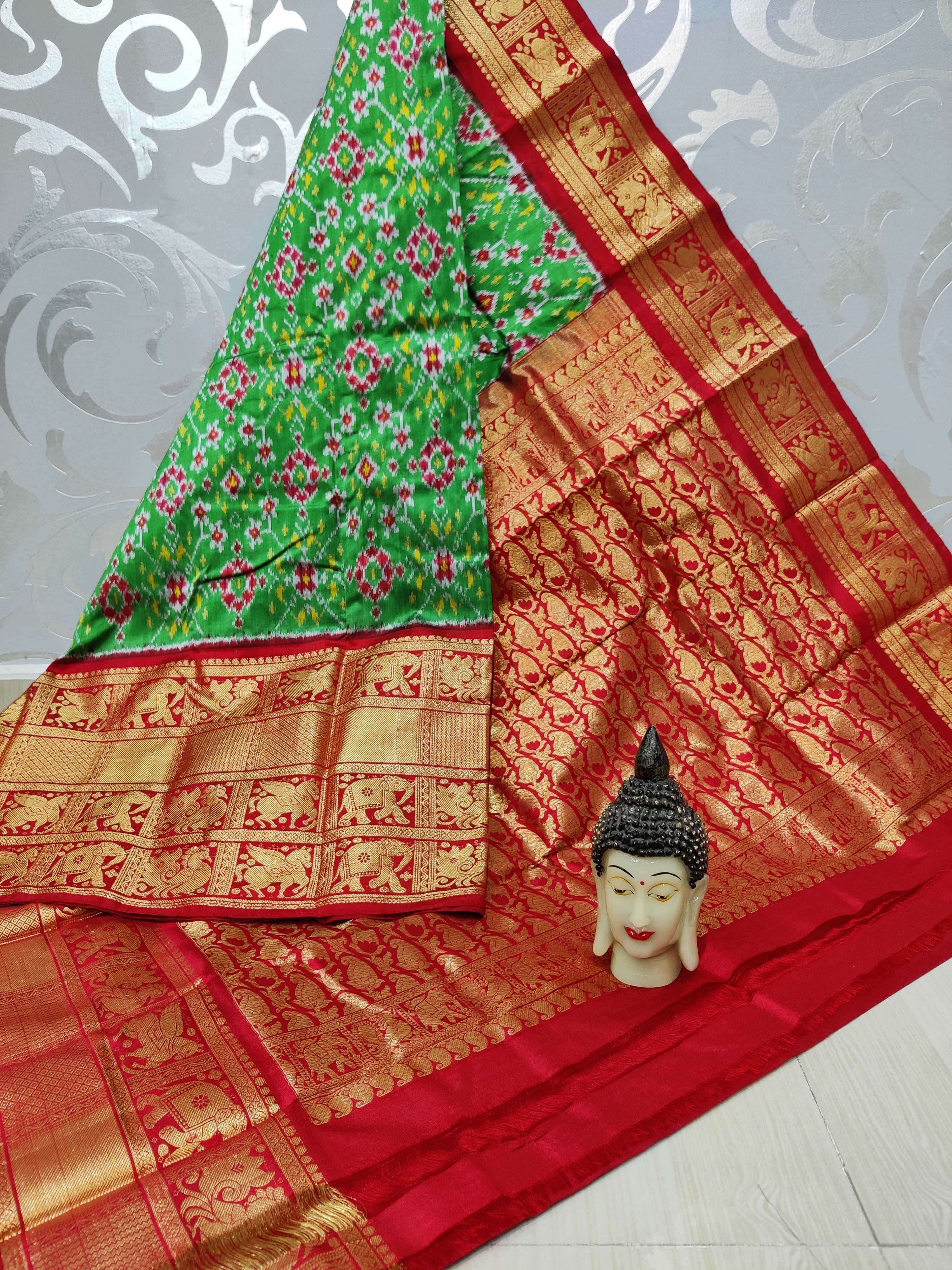 Pochampally Ikkat Pattu Sarees With Kanchi Border - pochampallysarees.com