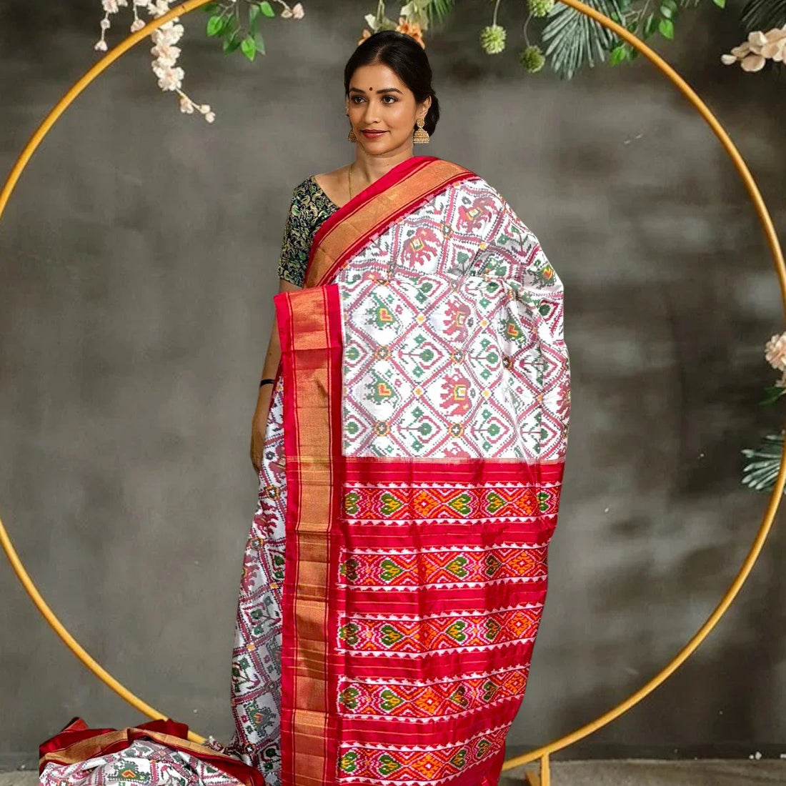 Pochampally-Ikkat-Silk-Patola-Sari-Pochampallysarees.com