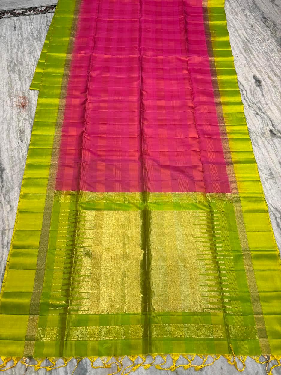 Pure Soft Silk Saree in Rani Pink &amp; Lime Green | Gold Zari Checkered Body with Rich Contrast Pallu &amp; Tassels | Festive &amp; Wedding Wear - pochampallysarees.com