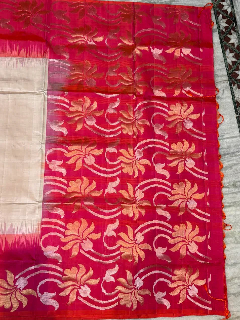 Cream &amp; Deep Pink Kanchi Soft Silk Saree | Silver Zari Floral Border | Lightweight Festive Wear Saree with Blouse - pochampallysarees.com