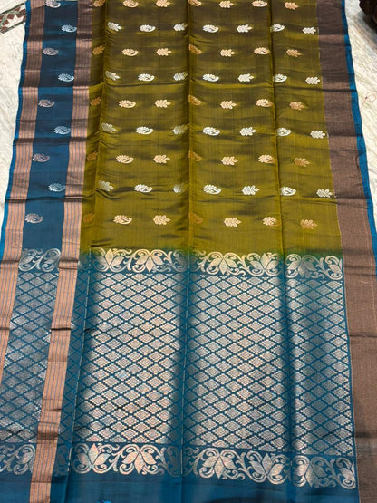 Elegant Olive Green Pure Soft Silk Saree with Teal Blue Zari Pallu | Traditional Festive Wear - pochampallysarees.com