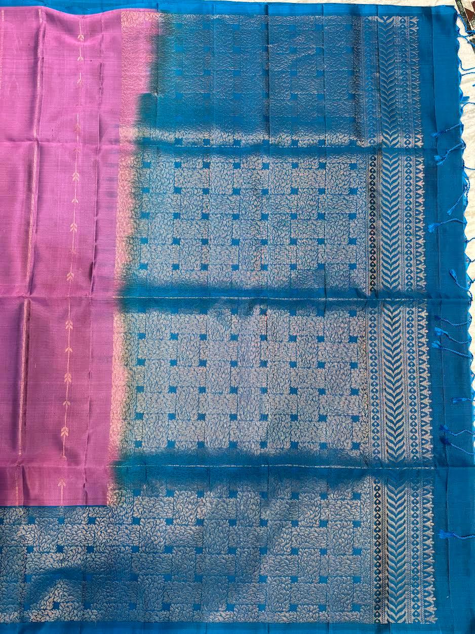 Lavender Purple Kanchi Soft Silk Saree with Contrast Ananda Blue Zari Border | Lightweight Festive Wear - pochampallysarees.com