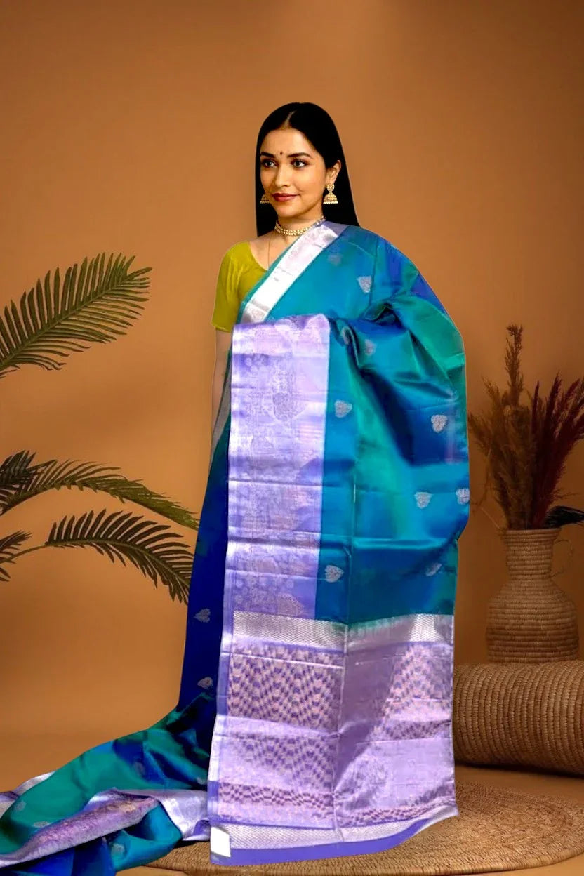 Soft-Silk-Rama-green-Sari-pochampallysarees.com