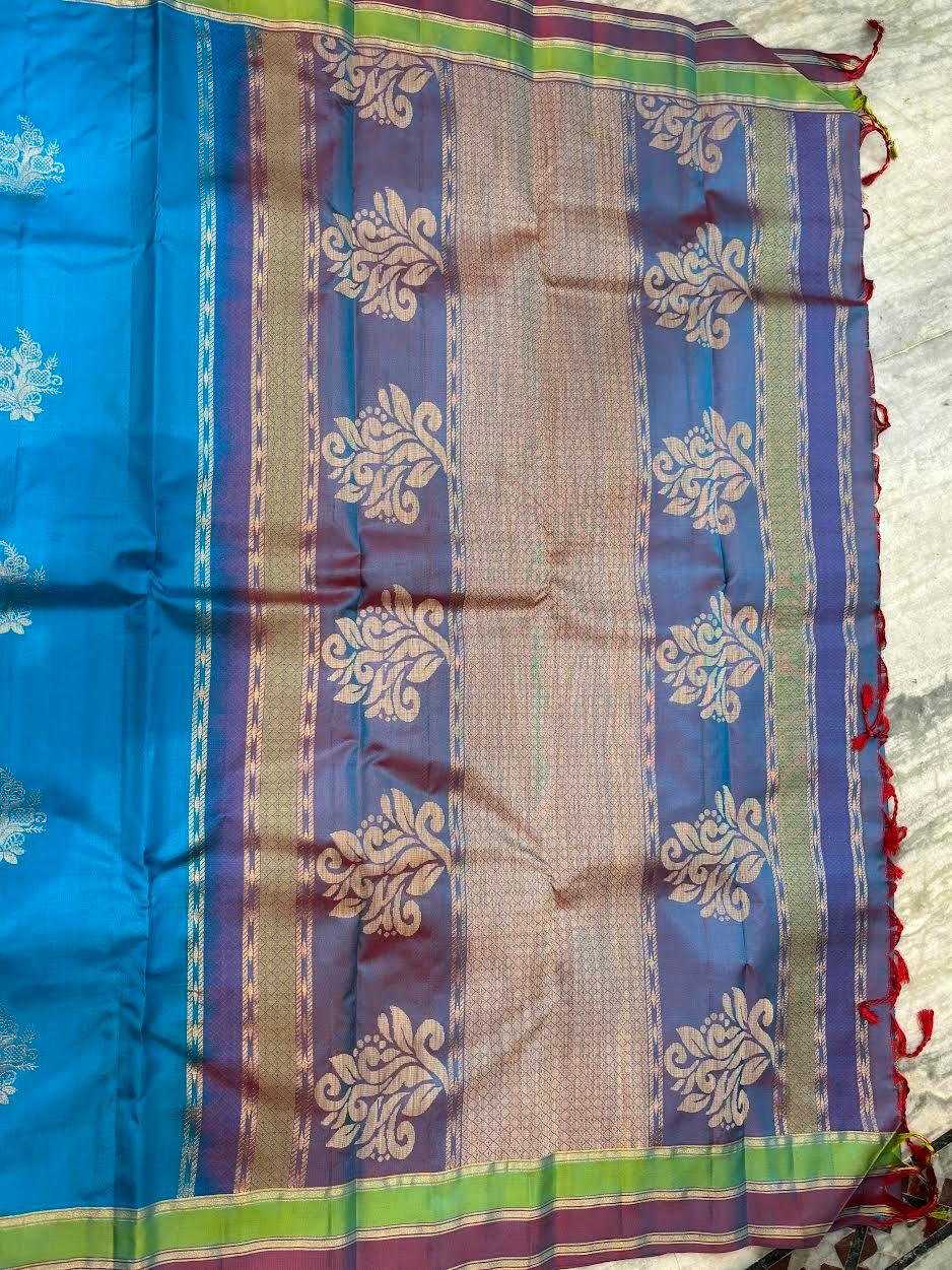Sky Blue Soft Kubera Silk Saree with Silver Zari Floral Motifs &amp; Rich Contrast Pallu | Traditional Festive &amp; Wedding Wear Saree for Women with Blouse Piece - pochampallysarees.com