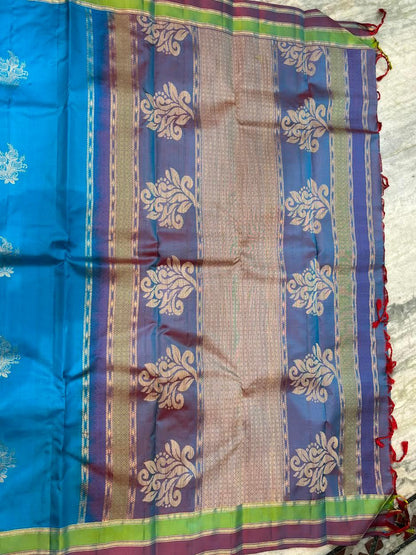 Sky Blue Soft Kubera Silk Saree with Silver Zari Floral Motifs &amp; Rich Contrast Pallu | Traditional Festive &amp; Wedding Wear Saree for Women with Blouse Piece - pochampallysarees.com