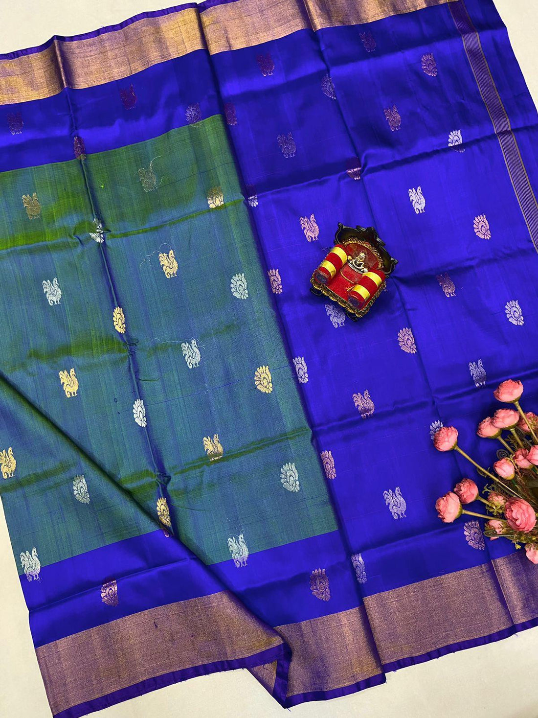 Skyblue Uppada Butta Pure Silk Saree - pochampallysarees.com