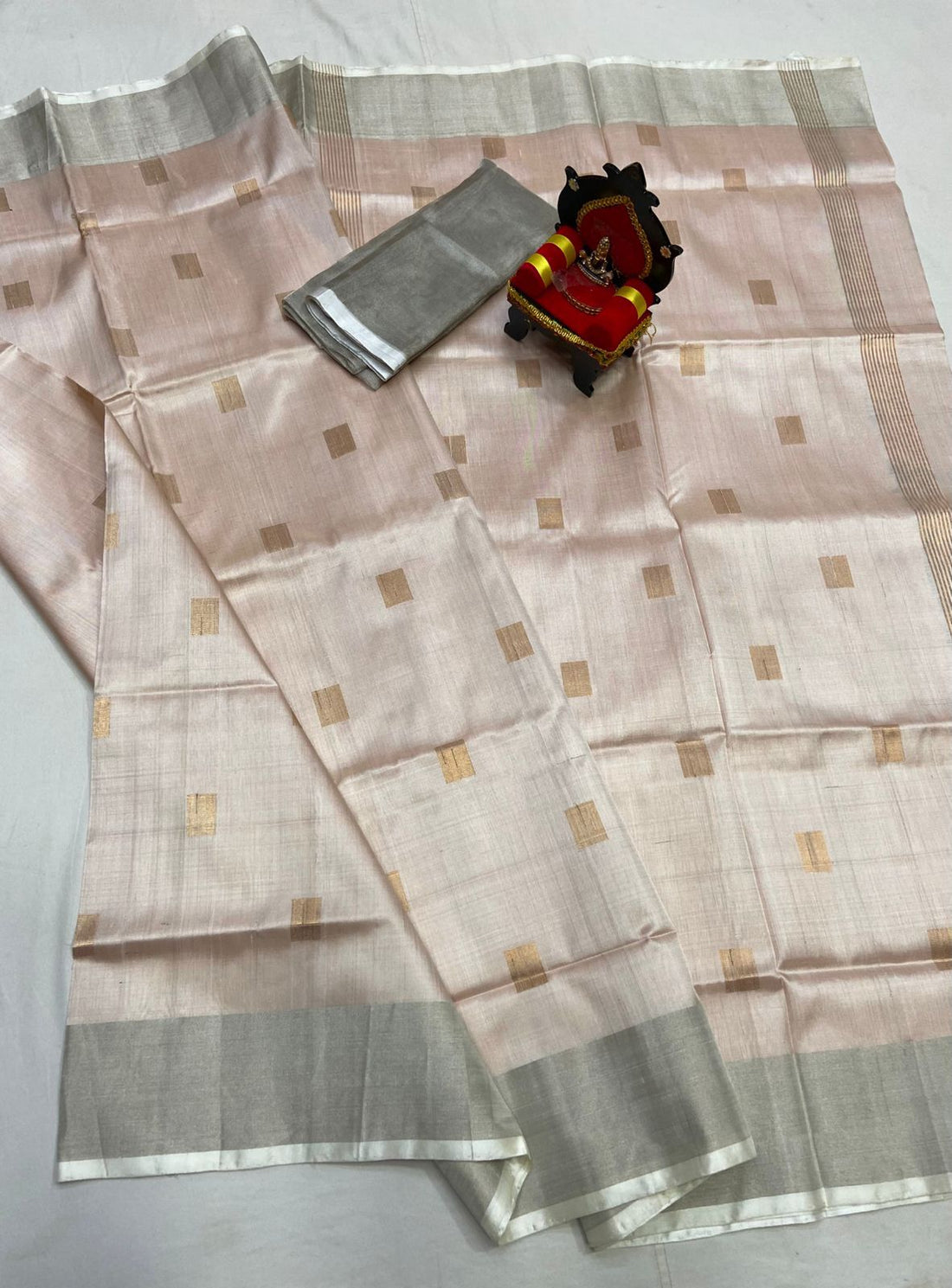 UPPADA PATTU SILVER BORDER SAREE