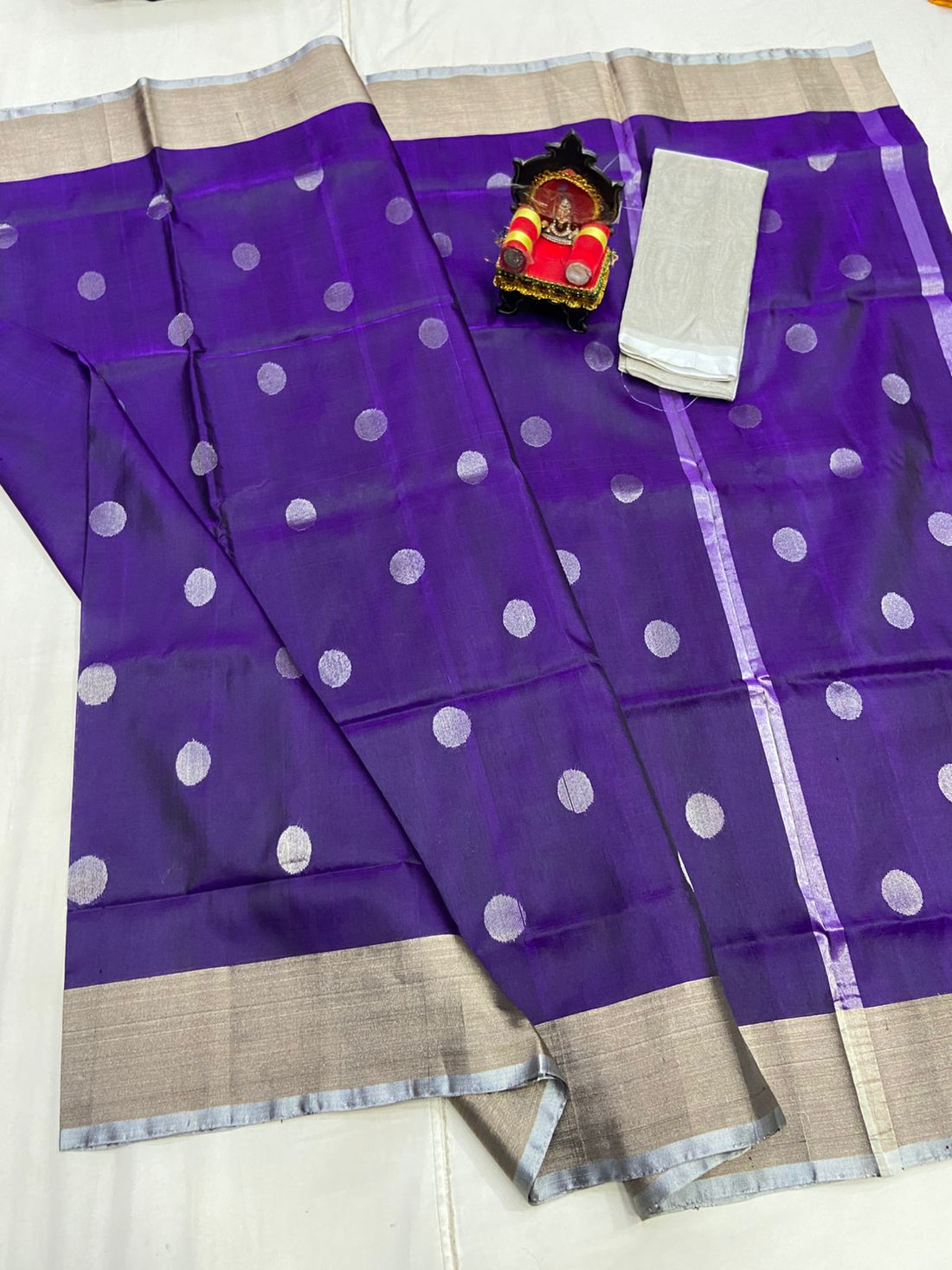 UPPADA PATTU SILVER BORDER SAREE