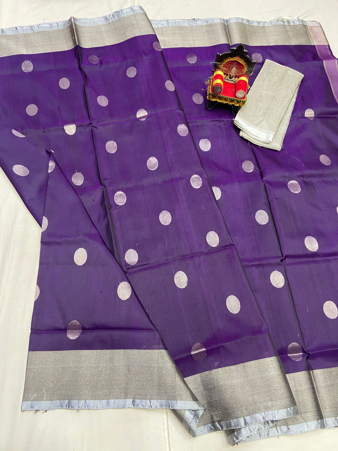 UPPADA PATTU SILVER BORDER SAREE