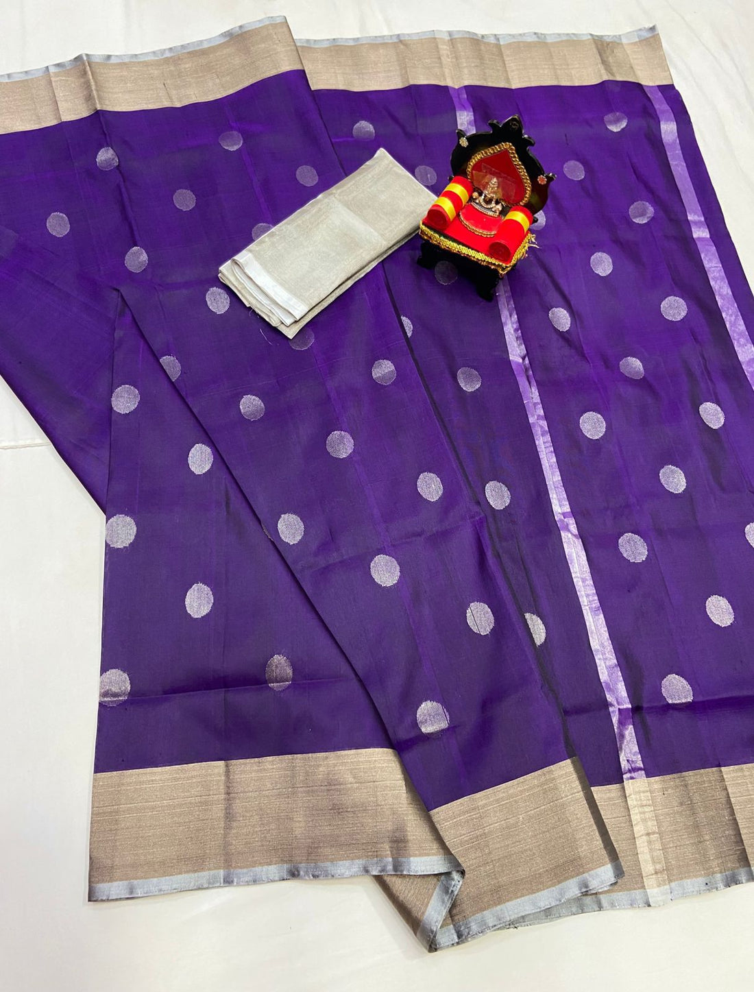 UPPADA PATTU SILVER BORDER SAREE