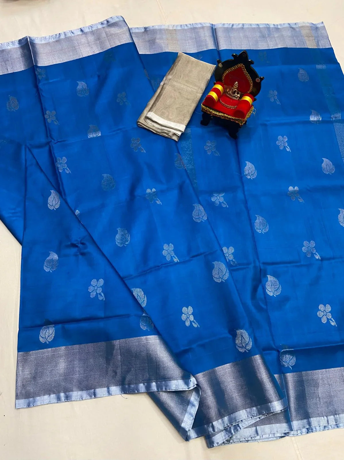 UPPADA PATTU SILVER BORDER SAREE