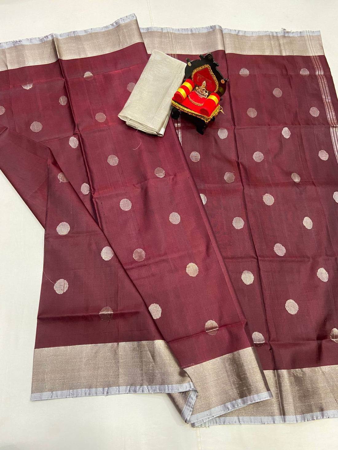 UPPADA PATTU SILVER BORDER SAREE