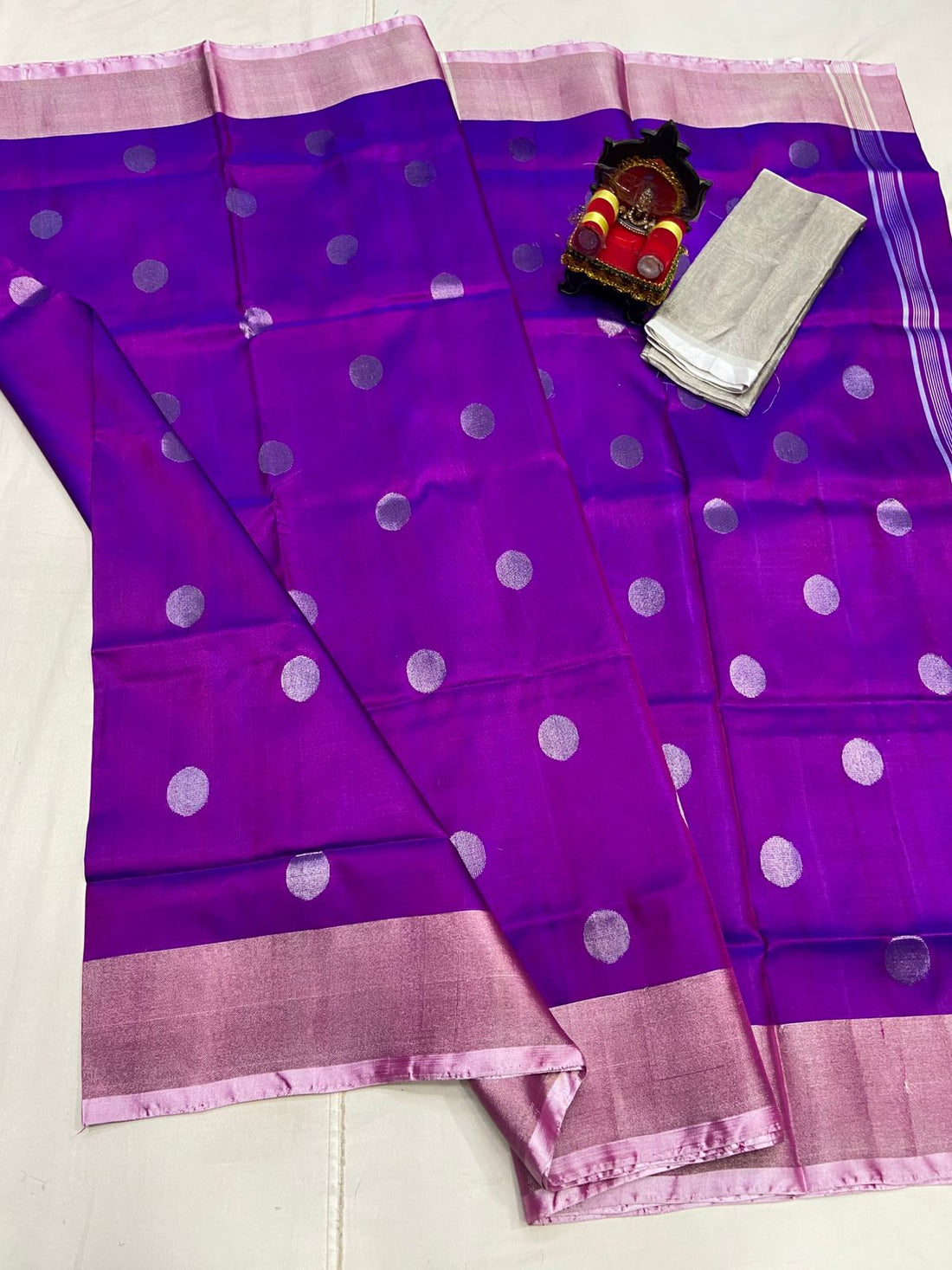 UPPADA PATTU SILVER BORDER SAREE