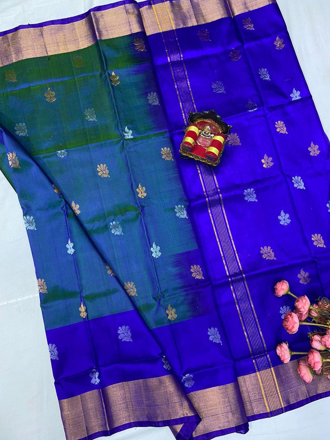 Anandablue Uppada Butta Pure Silk Saree - pochampallysarees.com