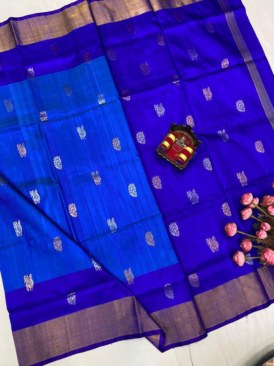 Anandablue Uppada Butta Silk Saree - pochampallysarees.com