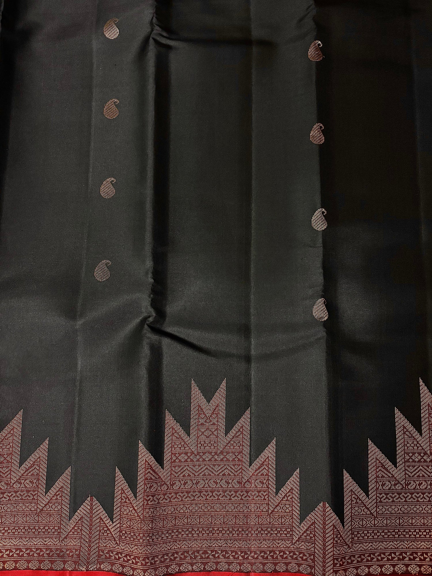 Black Soft Silk Saree - pochampallysarees.com