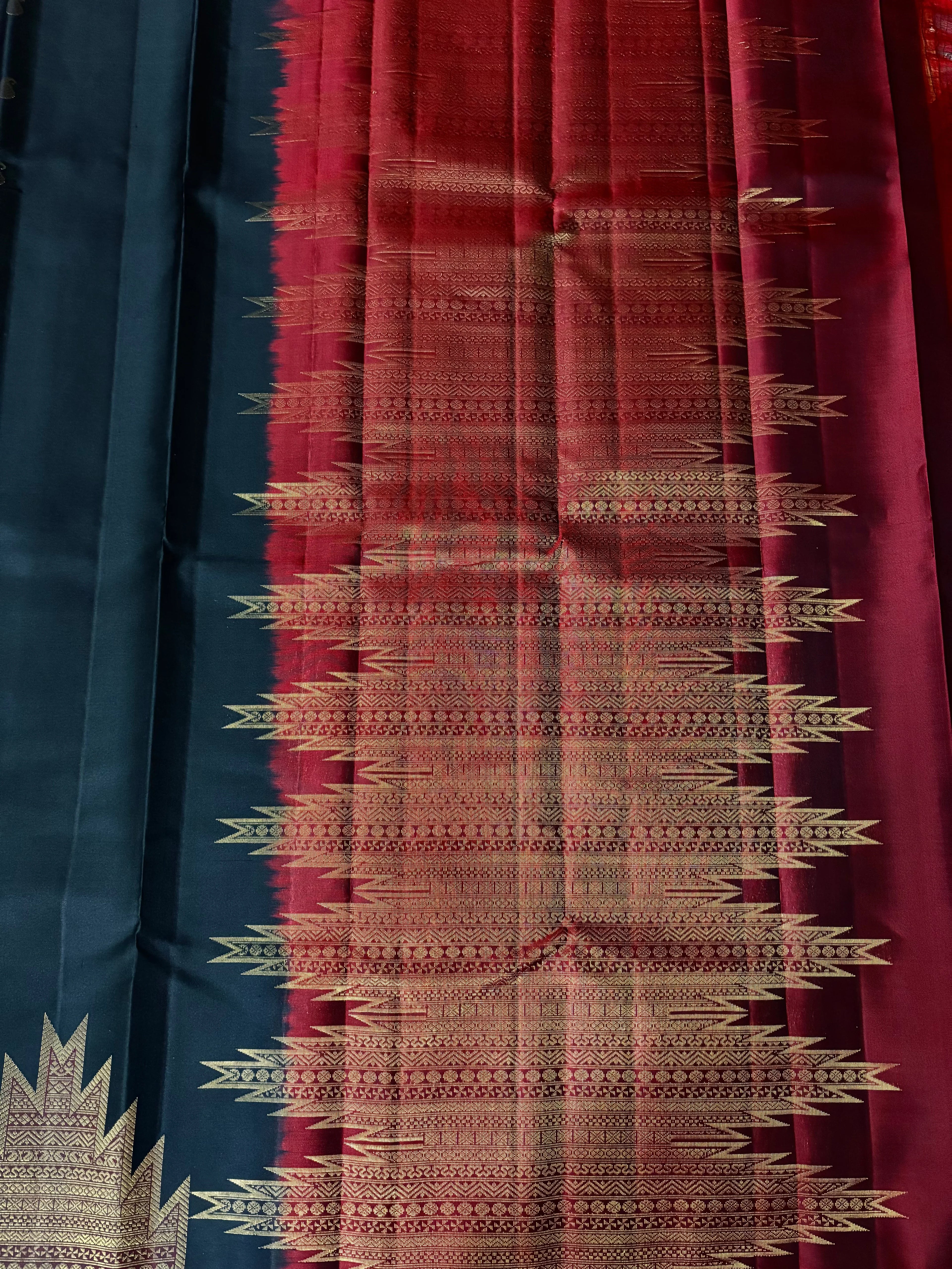Black Soft Silk Saree - pochampallysarees.com