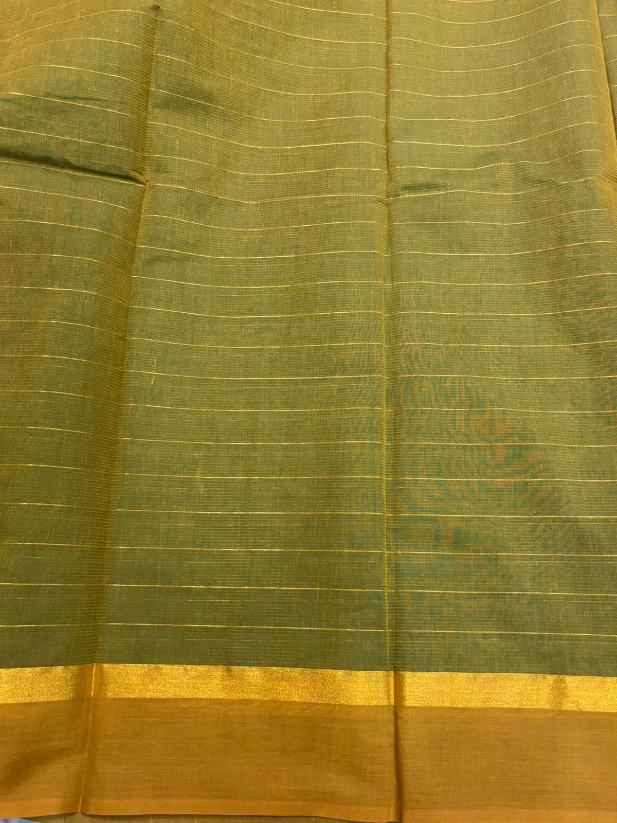 MANGALAGIRI COTTONS BODY GREEN CHECKS DESIGNER BORDER ZARI PALLU AND BLOUSE RUNNING