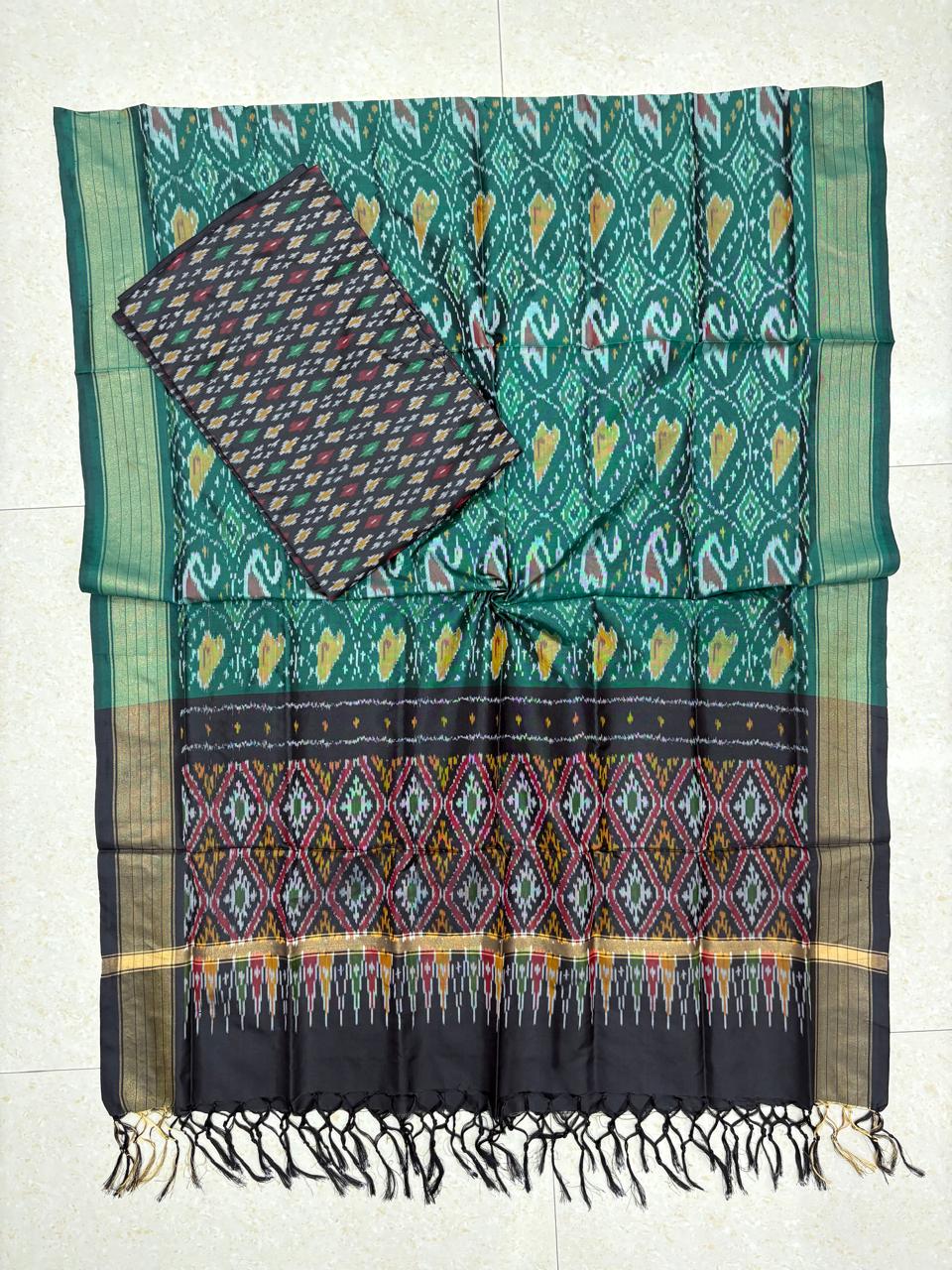 Handloom bottle green pure Pochampally Ikat silk saree with contrast black diamond pallu and blouse piece