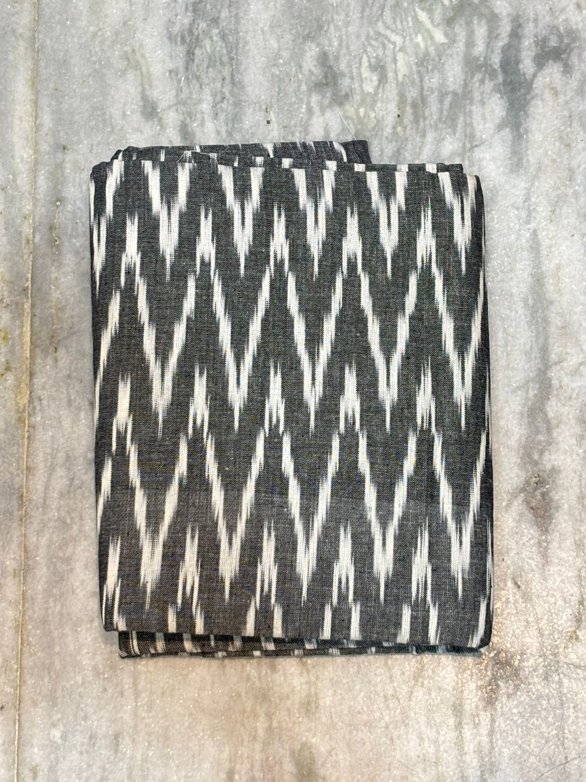 DOUBLE IKAT COTTON GRAY WITH RED COLOR DRESS MATERIAL -C43