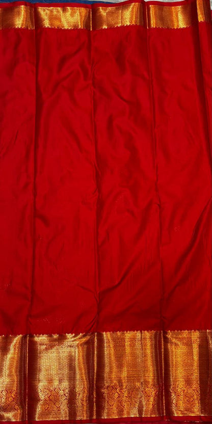 Elegant Forest Green &amp; Crimson Red Semi Dharmavaram Silk Saree with Rich Zari Border &amp; Pallu