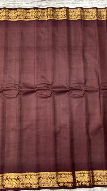 Pure Gadwal Silk Saree in Cream with Chocolate Brown Pallu &amp; Blouse