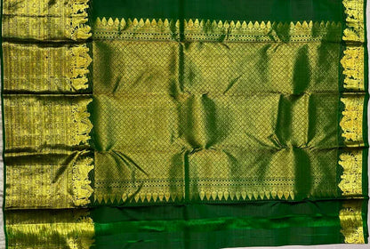Traditional Emerald Green Pure Kanchi Pattu Saree with Gold Zari - pochampallysarees.com