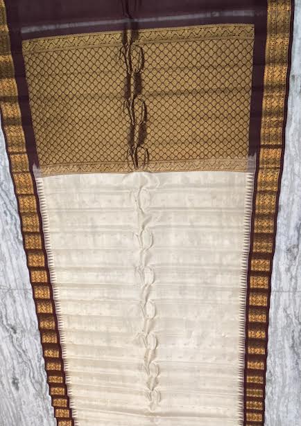 Pure Gadwal Silk Saree in Cream with Chocolate Brown Pallu &amp; Blouse