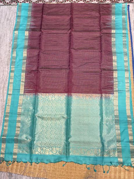 Wine Plum Kanchi Soft Silk Saree with Contrast Sea Green Zari Border With Silk Mark