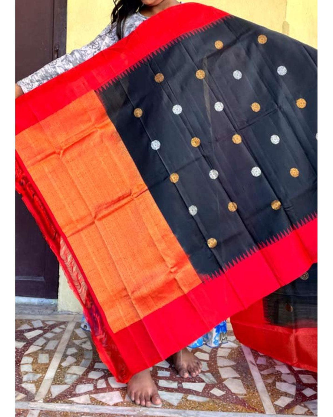 GADWAL SILK BLACK WITH RED BUTTI COLOR DUPATTA-GSD23 - pochampallysarees.com