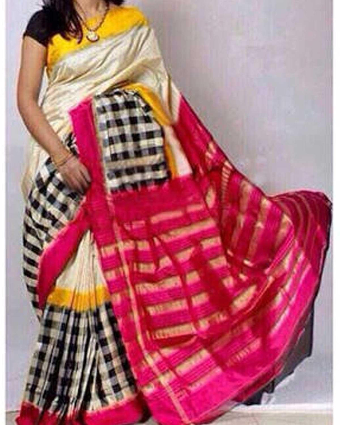 IKKAT DESIGNER CHECKED CREAM COLOR SAREE - pochampallysarees.com