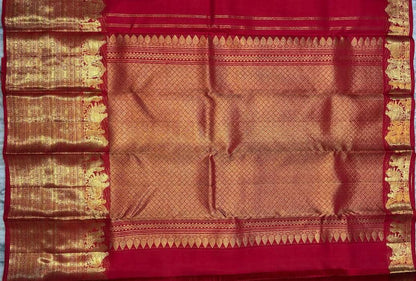 Authentic Kanchi Pattu Sarees | Pure Kanchipuram Silk - pochampallysarees.com