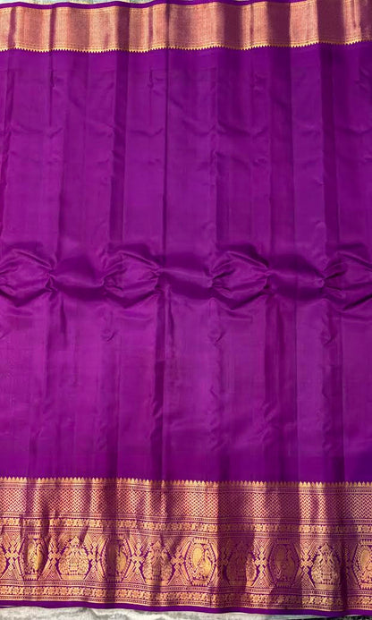 Pure Gadwal Silk Saree in Rama Green and Lavender with Pure Zari Border - pochampallysarees.com