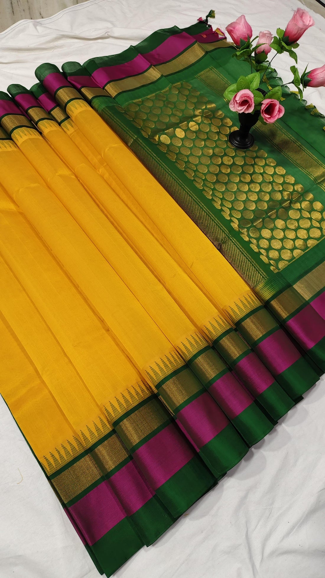 Kuppadam Pattu Saree - pochampallysarees.com