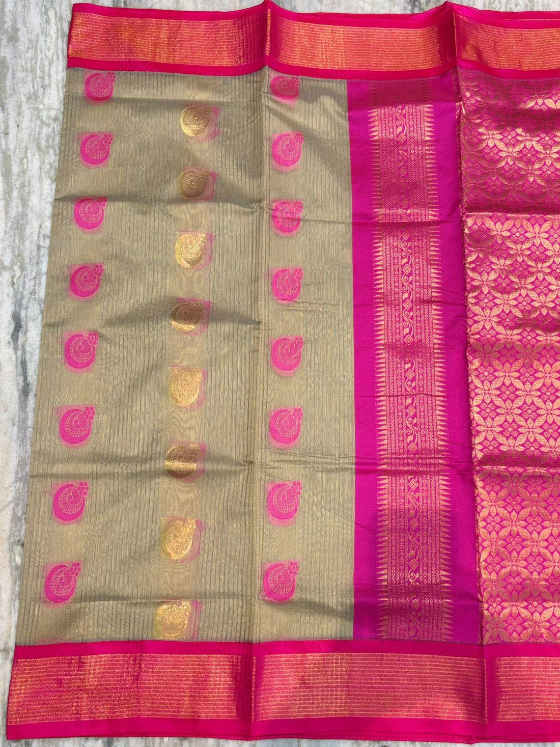 Pure Kuppadam Silk Cotton Saree with Traditional Zari Motifs and Contrast Border | Handwoven Sico Saree for Festivals &amp; Weddings - pochampallysarees.com