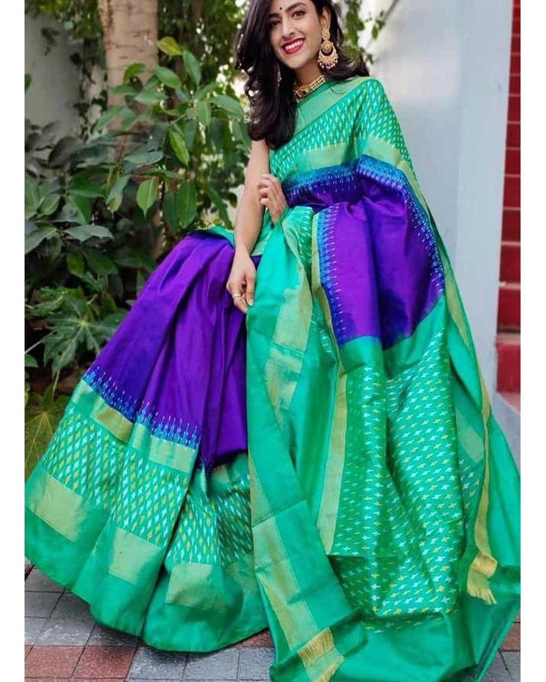 LATEST DESIGNER POCHAMPALLY IKAT PATTU BLUE WITH SEA GREEN COLOR SAREE - pochampallysarees.com