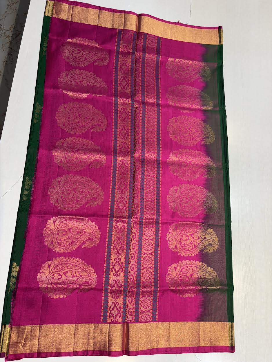 PURE SOFT SILK SAREE BOTTLE GREEN AND PINK WITH ALLOVER ZARI WEAVES BUTTAS IN BORDER KANCHI STYLE - pochampallysarees.com