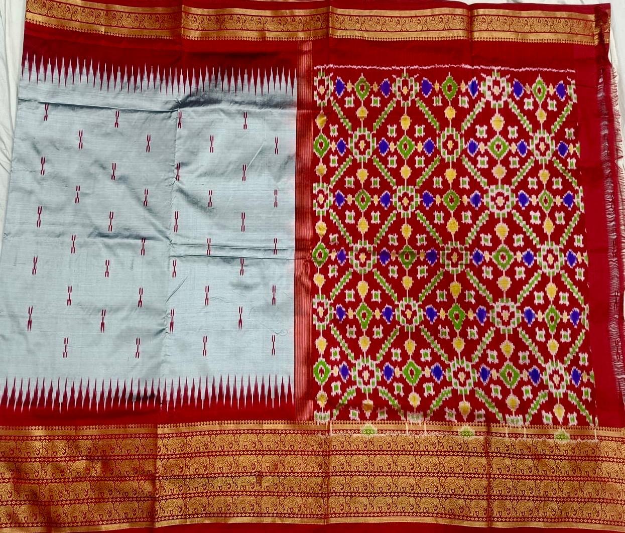 Pochampally Ikat Silk Light Gray Plain Body With Border And Pallu Red Sari - pochampallysarees.com