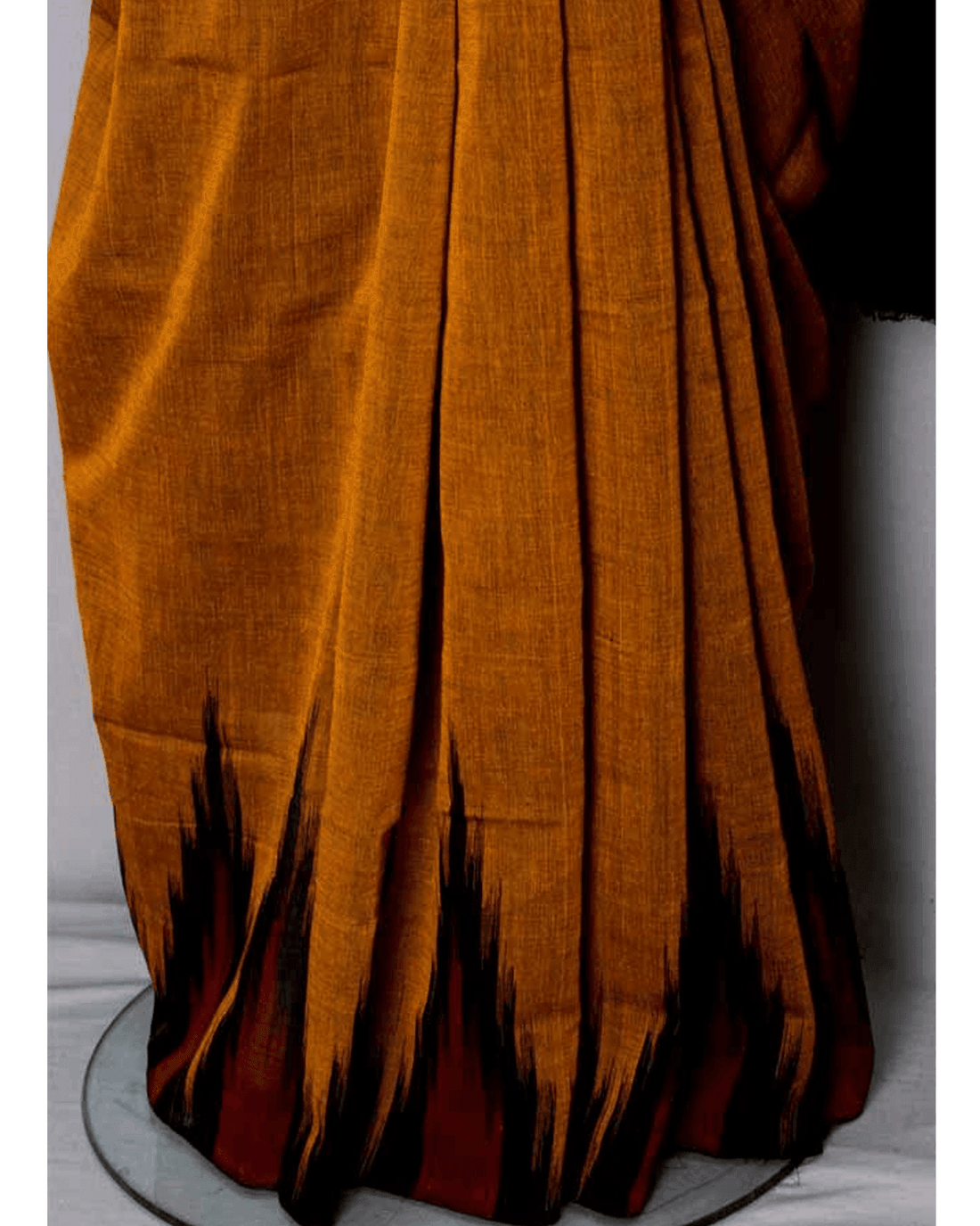 POCHAMPALLY IKKAT COTTON TEMPLE YELLOW COLOUR SAREE - pochampallysarees.com