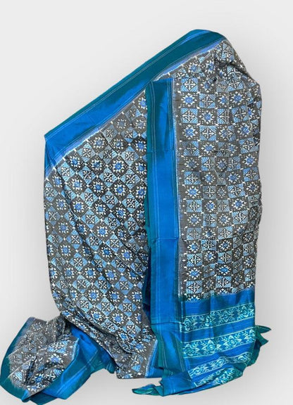 Pochampally Ikkat Patola Silk Gray Blue - pochampallysarees.com