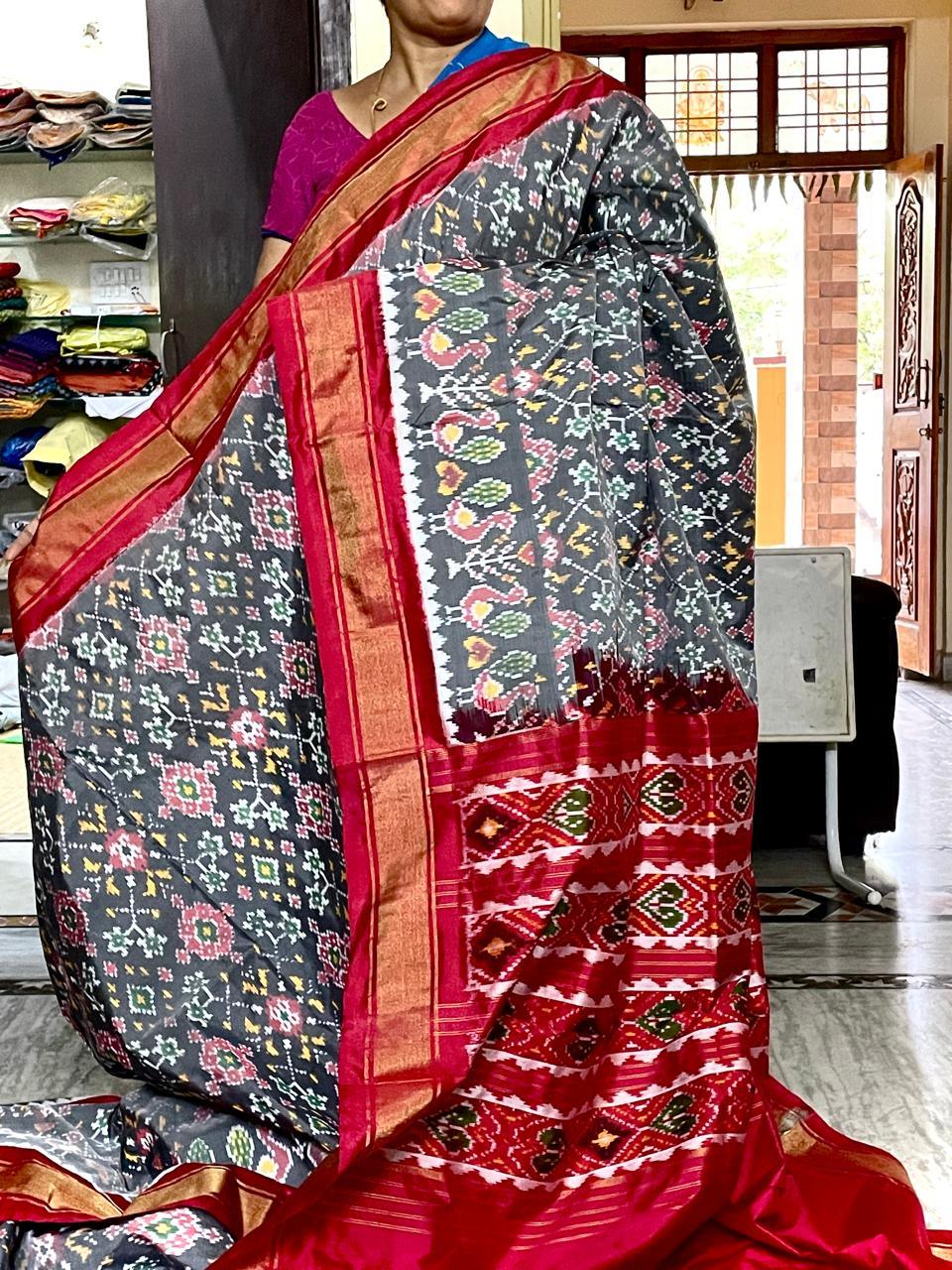 Pochampally Ikkat Patola Silk gray Body With Border And Pallu Red Sari - pochampallysarees.com