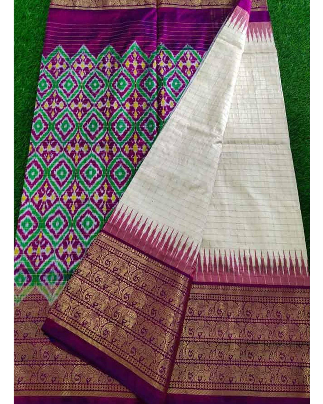 POCHAMPALLY IKKAT SILK CREAM JARI CHECKS WITH PURPLE KANCHI BORDER SAREE - pochampallysarees.com