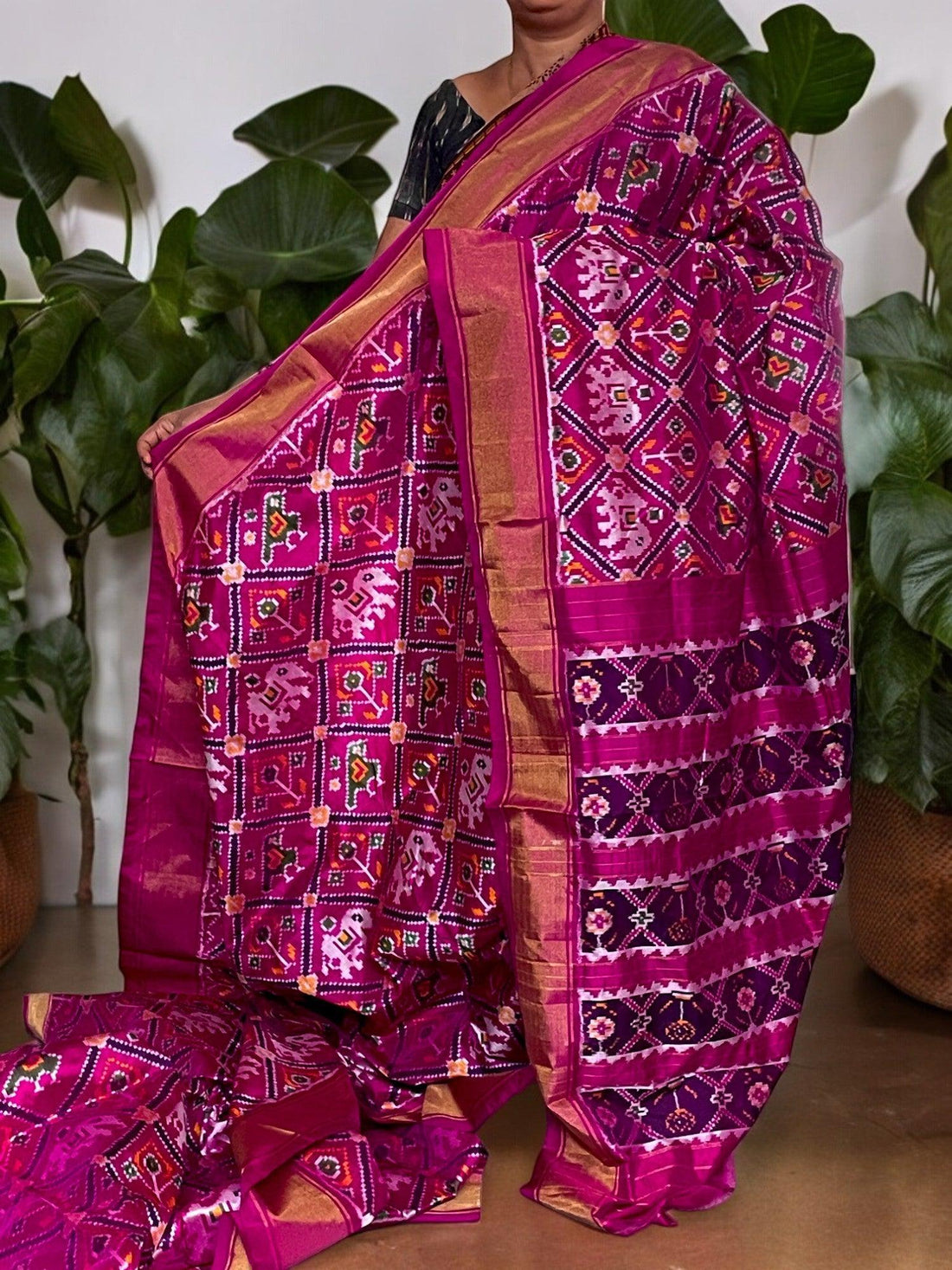 Pochampally Ikkat Silk Patola Pink - pochampallysarees.com