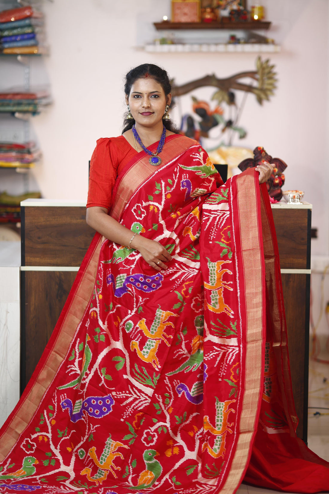 Pochampally Ikkat Silk Red - pochampallysarees.com