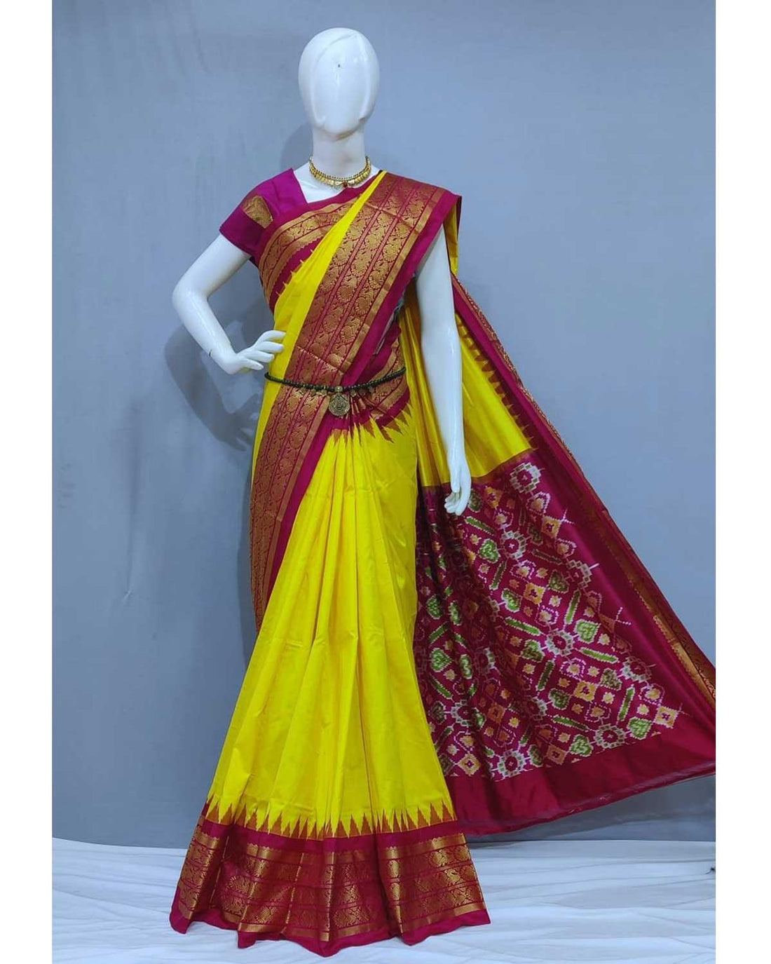 POCHAMPALLY IKKAT SILK YELLOW WITH PINK COLOR SAREE - pochampallysarees.com