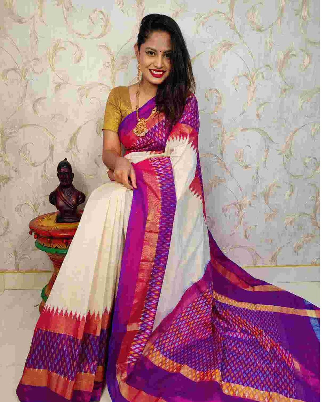 POCHAMPALLY SAREE CREAM WITH PURPLE - pochampallysarees.com