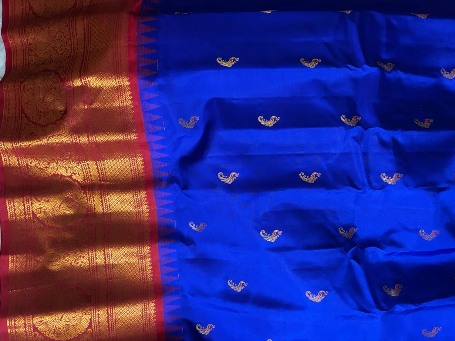 Pure Gadwal Silk Saree Blue Red - pochampallysarees.com