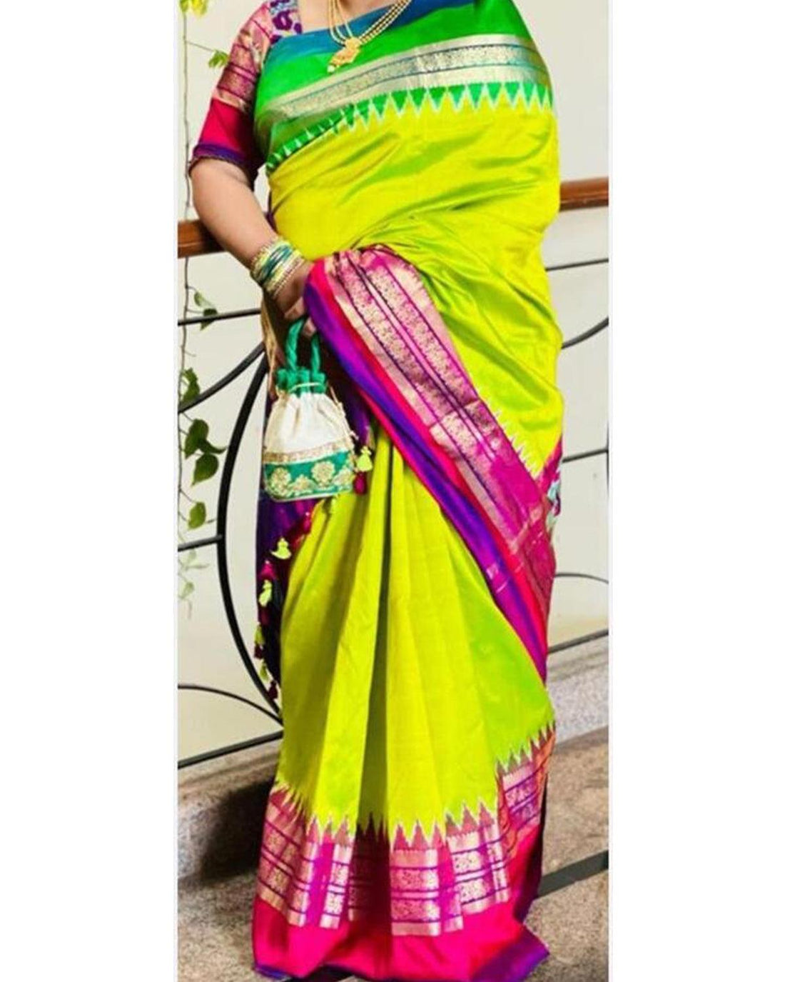 PURE IKAT SILK SAREE ONLINE - pochampallysarees.com